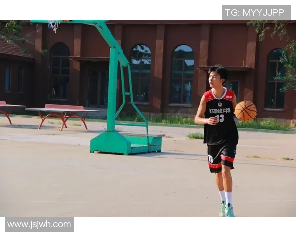 篮球运动的魅力与发展探析 从基础技能到职业联赛的全面解读 篮球运动的魅力与发展探析 从基础技能到职业联赛的全面解读