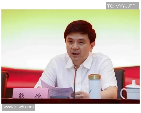 跳水冠军熊倪的体育成就与人生故事全景解析